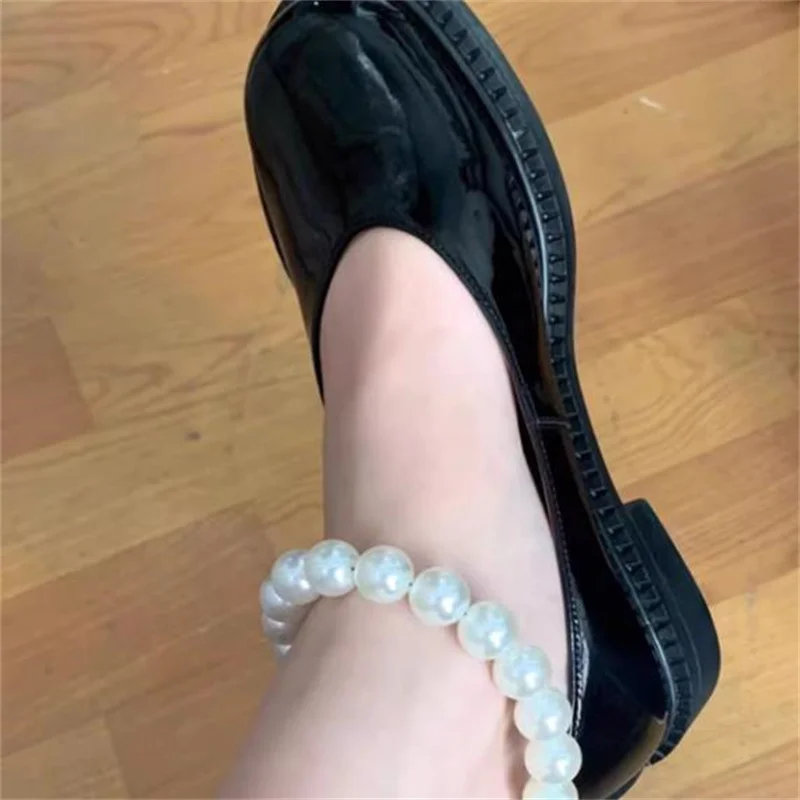 Женские туфли с жемчугом круглый носок низкий каблук цепочка Мэри Джейн ремешок