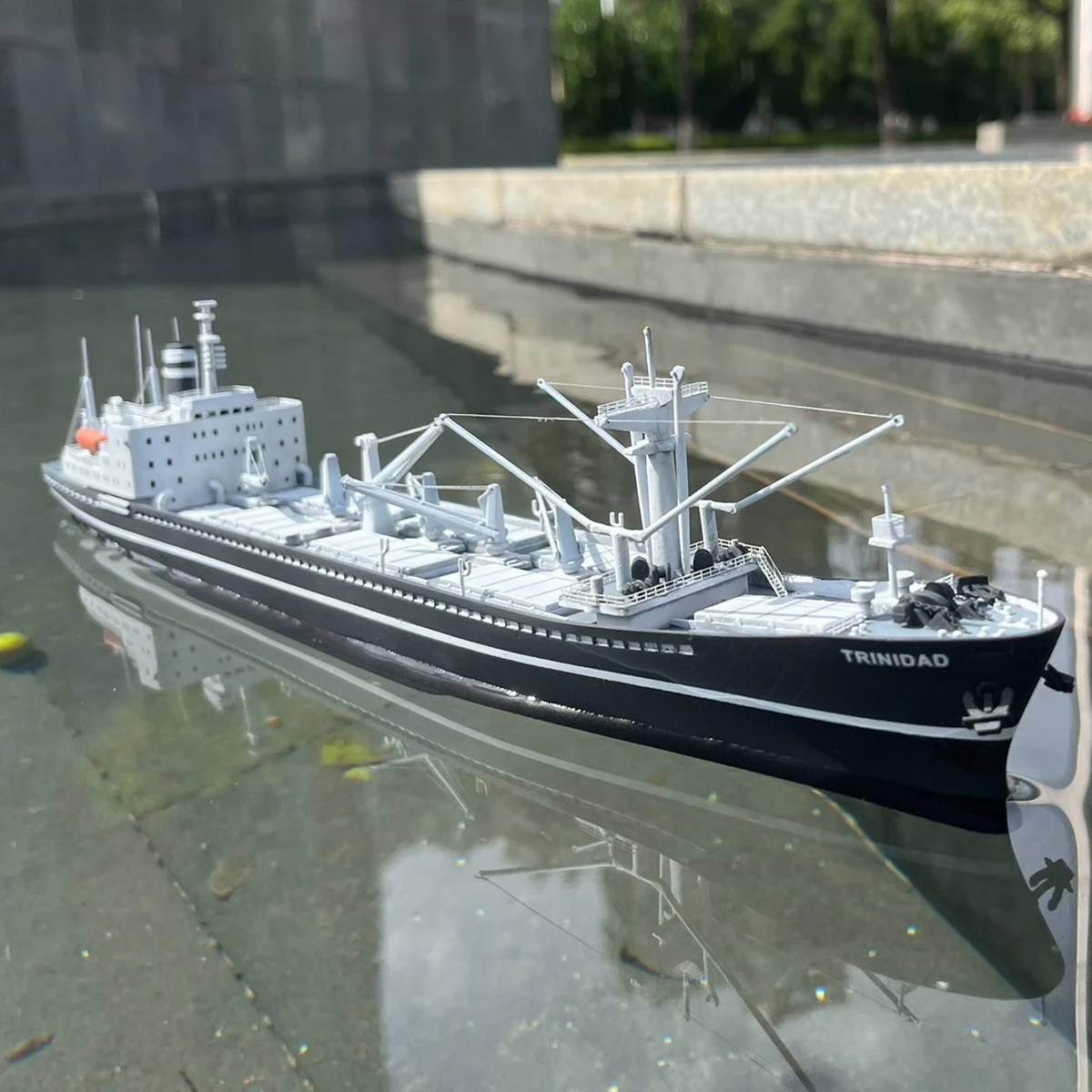 Фото 1/450 Радиоуправляемая лодка 38 см TRINIDAD Ocean Freighter Лодка с дистанционным управлением Динамический светильник с дистанционным управлением Радиоуправляемая лодка Модель RTR Игрушка для мальчика в подарок №2