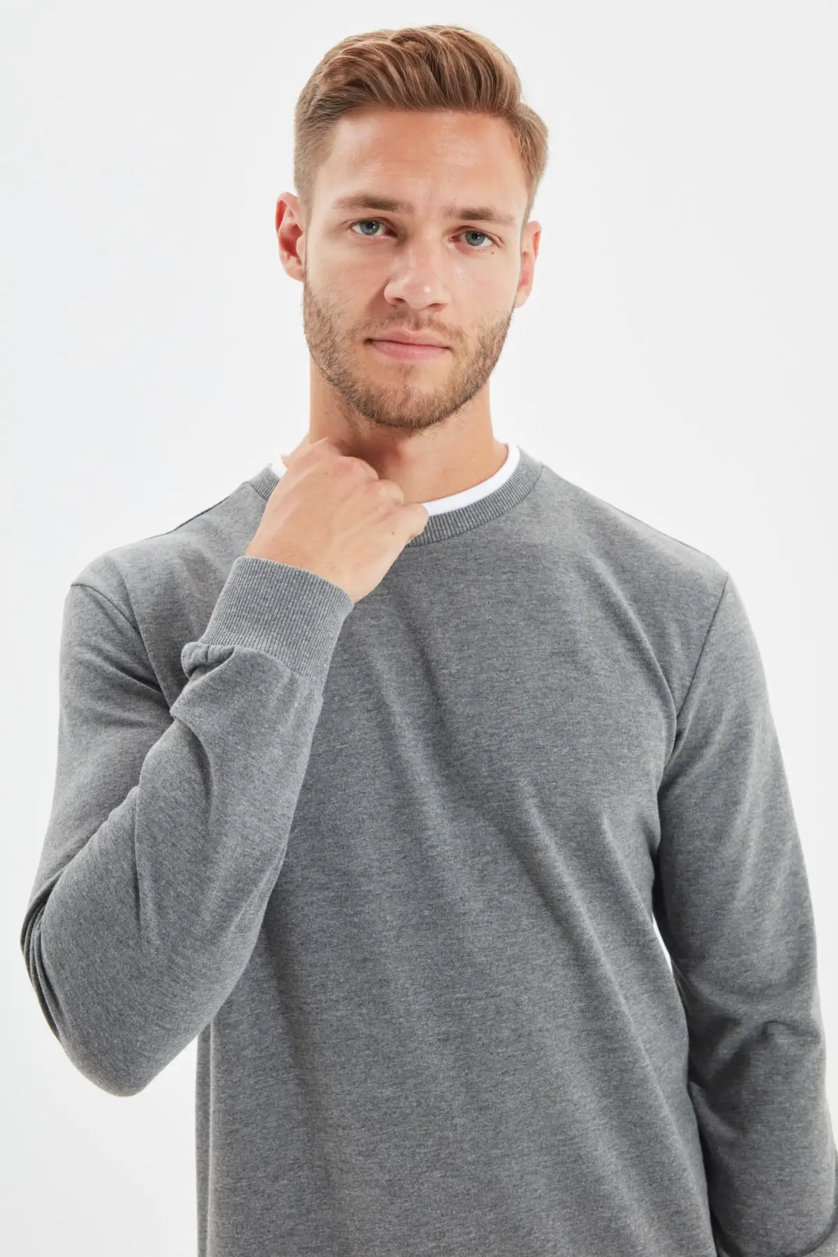 Trendyol Male Basic Regular Fit Sweatshirt TMNAW22SW0658 | Мужская одежда