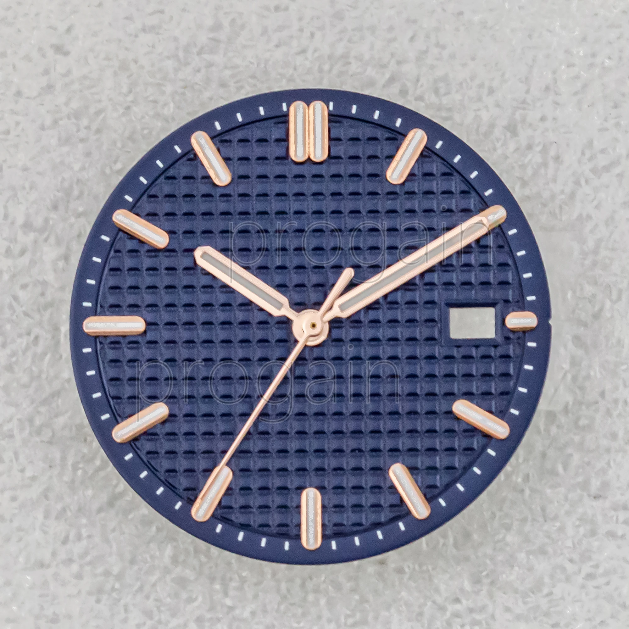 Фото Циферблат NH35 для часов Royal Oak, 31,8 мм, зеленый светящийся циферблат, стрелки, детали, совместимые с механизмом NH35, аксессуары, мод-детали. №5