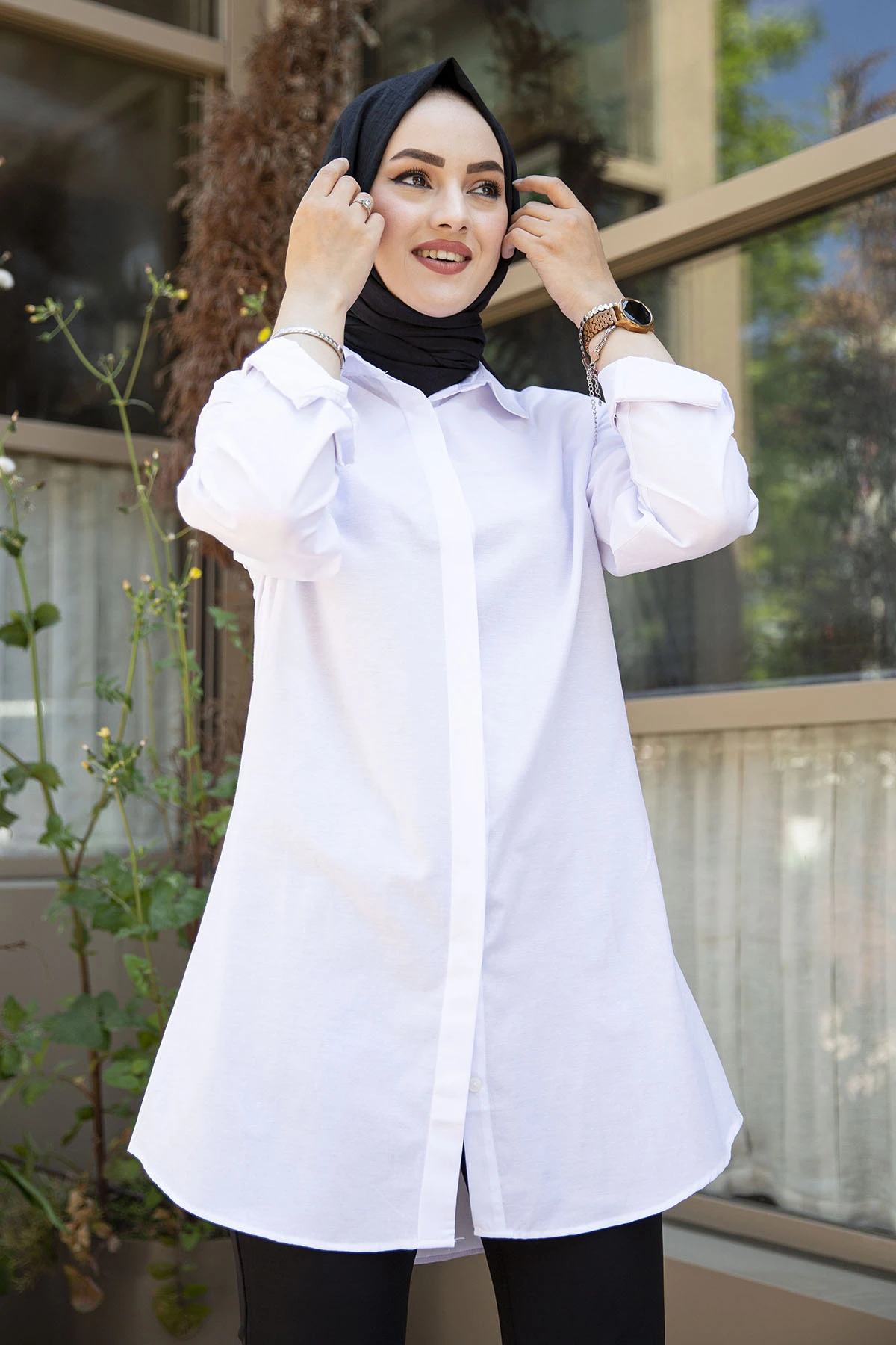 Рубашка в стиле бойфренда белая зимняя осенняя коллекция 2021 головной платок