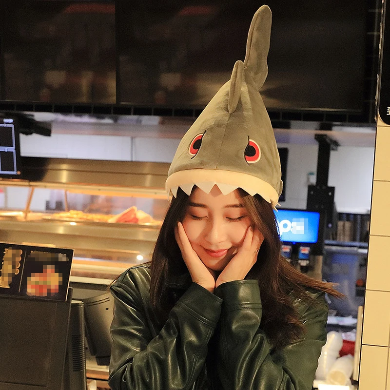 

Shaking Shark Hat with Music Swing Tail Shark Cap Headwear Electric Plush Toys Creative Gift Party Costume Cosplay Props