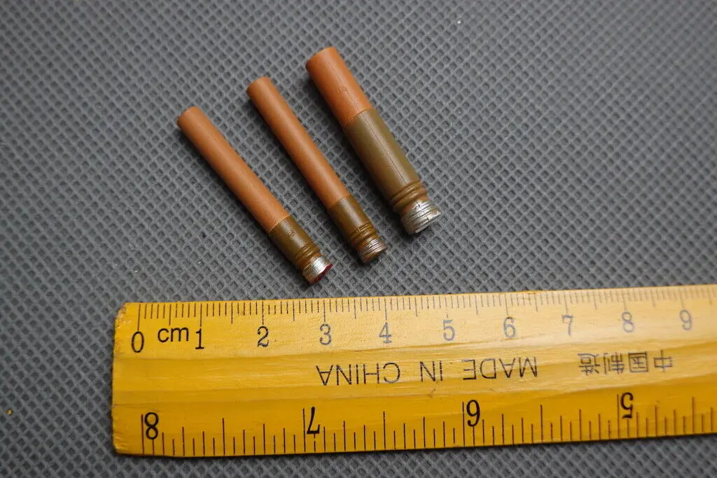 

1/6 Scale UD9004 Russian Dagestan Signal Sticks Model