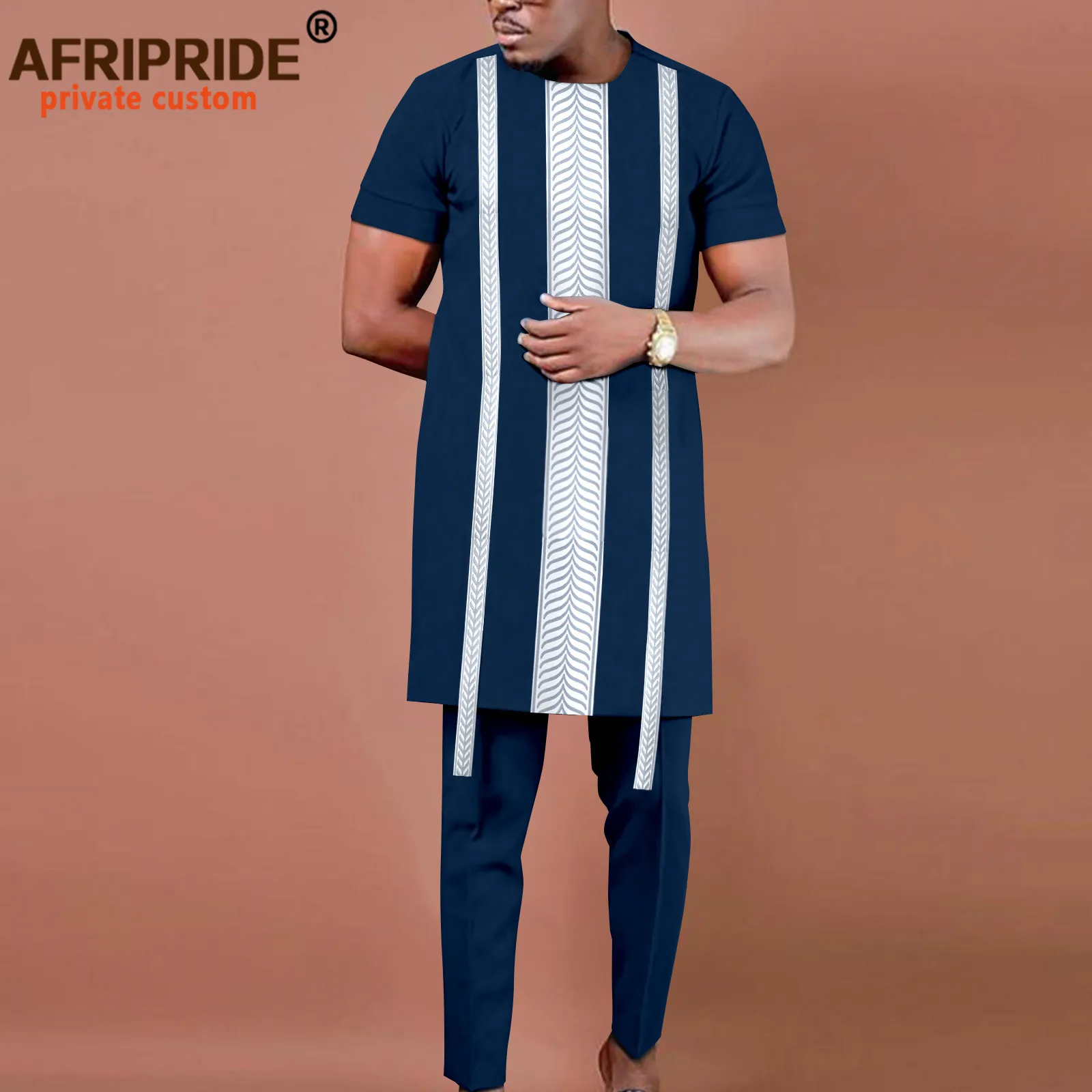 African Clothes for Men Shorts Sleeve Embroidery Tops and Pants 2 Piece Set Dashiki Outfits Plus Size Casual Tracksuit A2216126
