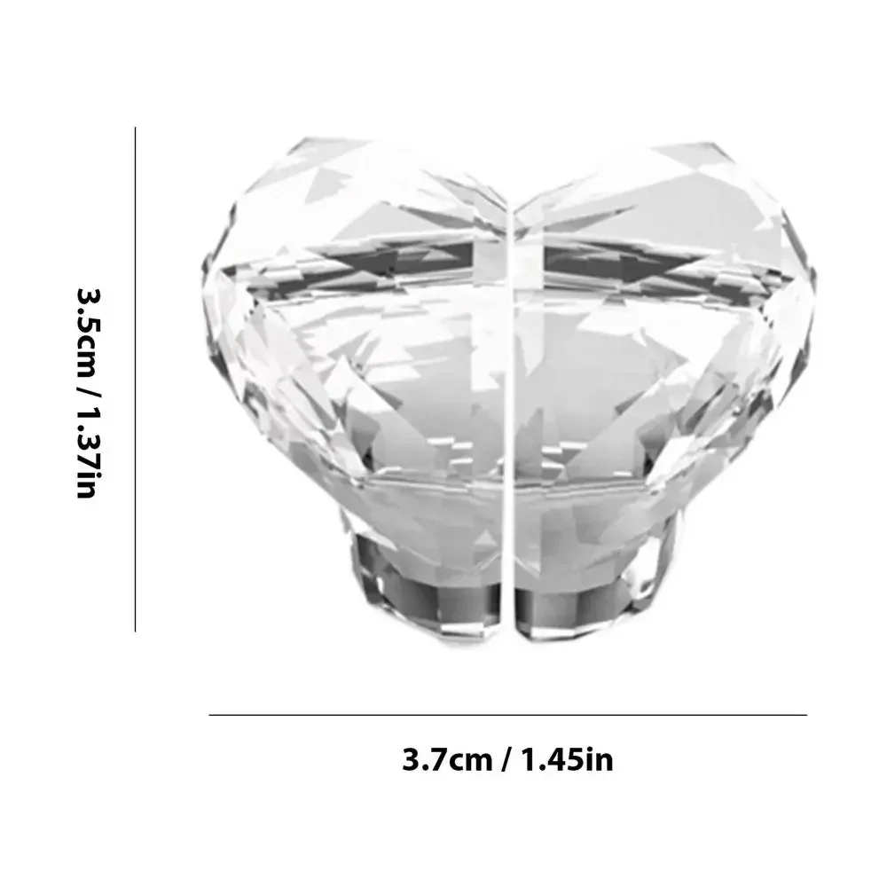 

Кнопка смыва для унитаза в форме сердца