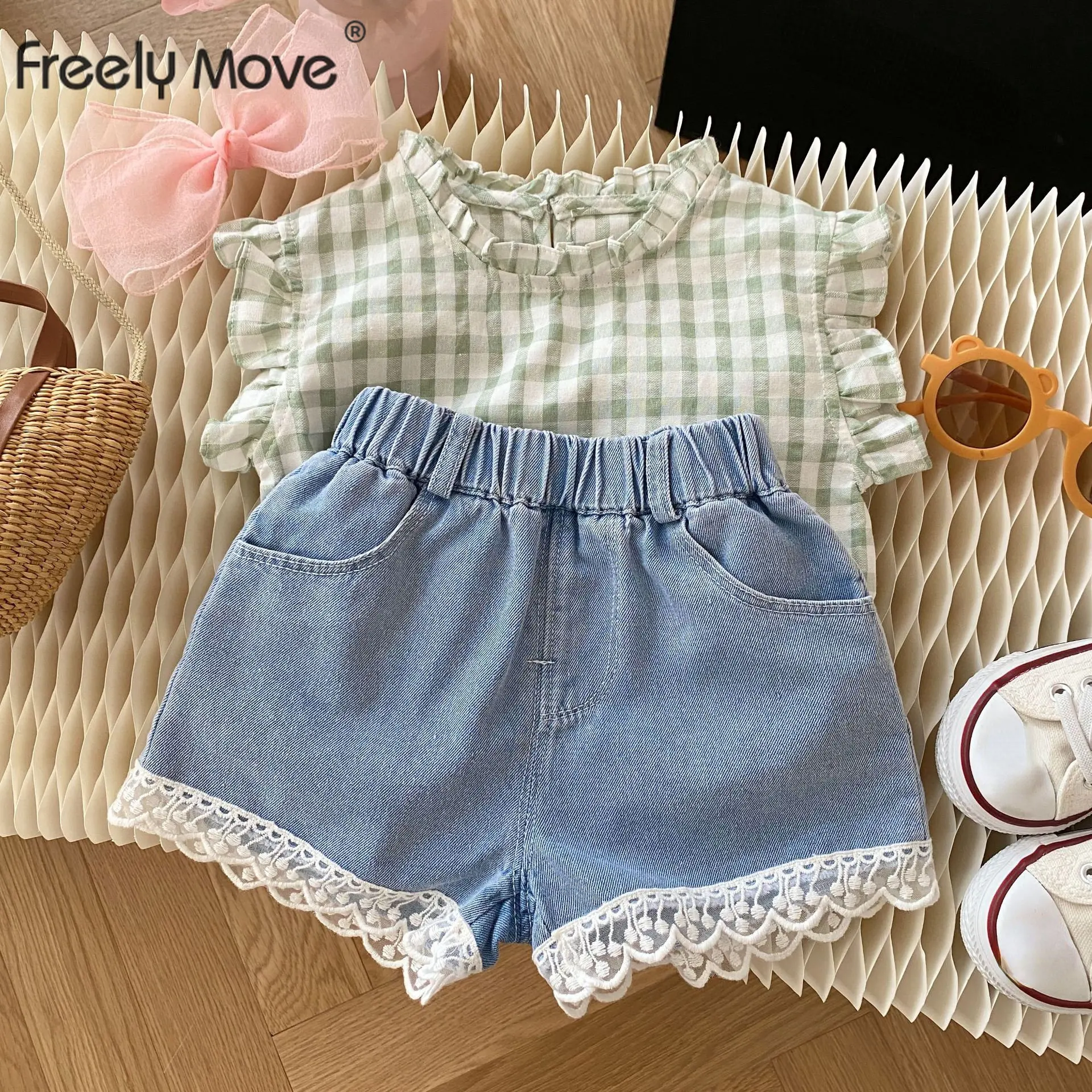 

Summer Kids Short Lace Denim Shorts for Girls Fashion Girl Short Princess Jeans Children Short Pants Girls Clothing