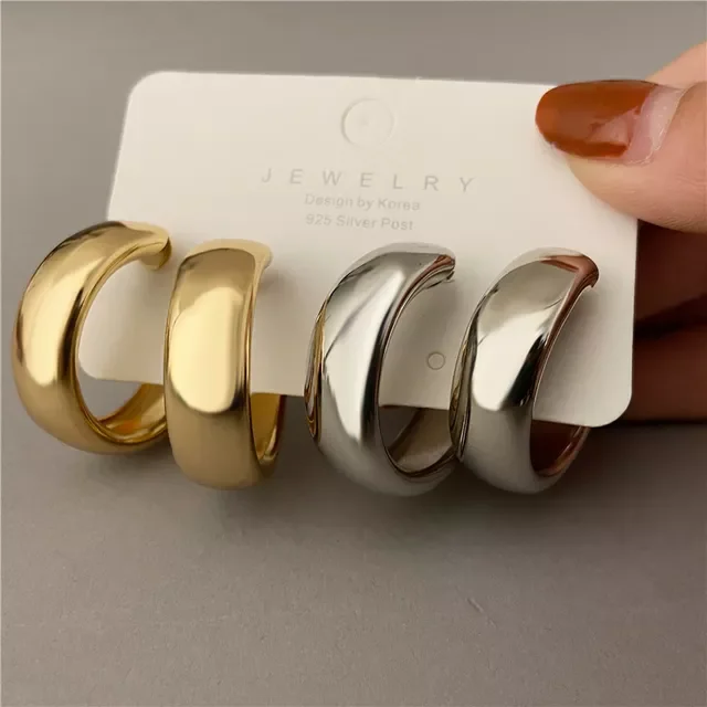 

Trendy Simple Silver Color Hoop Earrings For Women Girl Gold Circle Round Minimalist Earrings Party 2021 NEW Jewelry