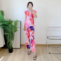 summer pant suits for women 45 75kg 2022 new printed stretch miyake pleated two piece set round neck t shirt casual trousers