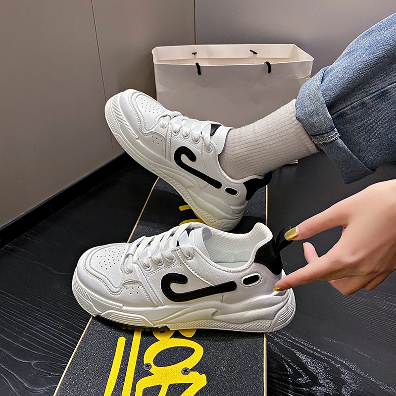 

2023 New Women's Shoes Flat Women's Sneakers Casual Shoes Black Leather Comfortable High Quality Running Sports Tennis Shoes
