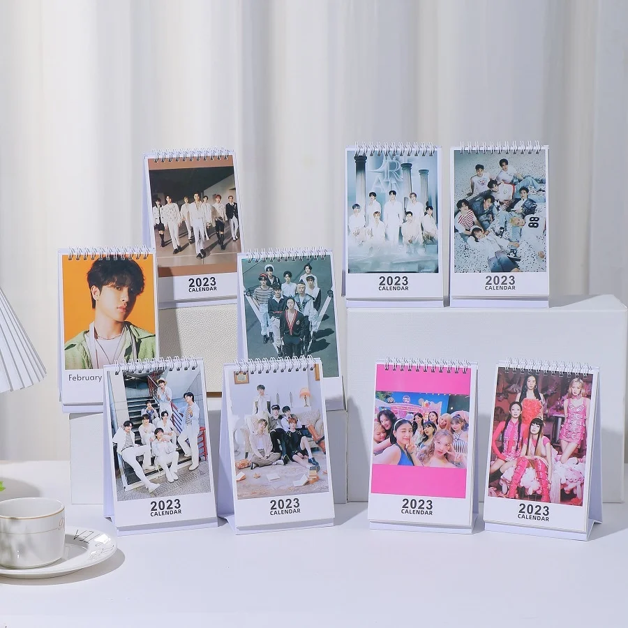 

KPOP Stray Kids 2023 desk calendar table decoration New Year holiday gift creative calendar collection