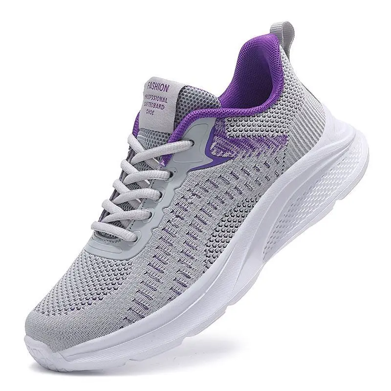 2023 New Women's Sports Shoes Spring Breathable Non slip Lightweight Running Shoes Soft Sole Large Fashion Mom Casual Shoes