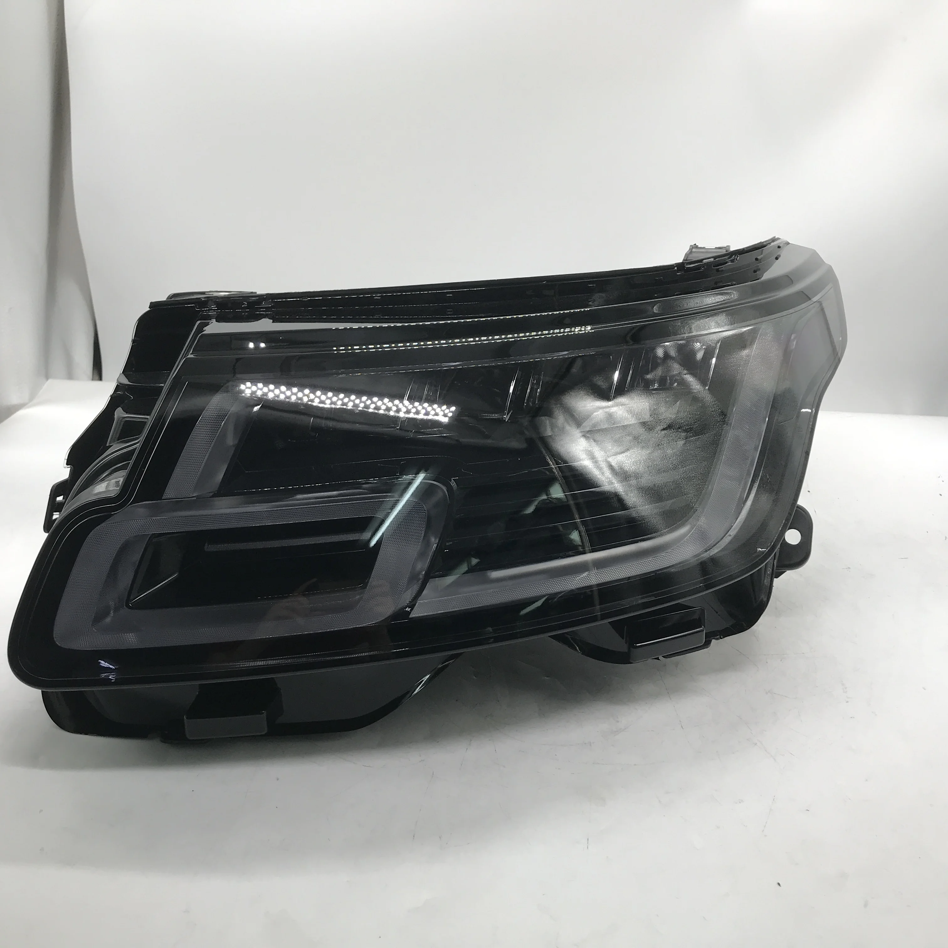 

Super bright car led headlight auto part suitable for Range Rover executive board