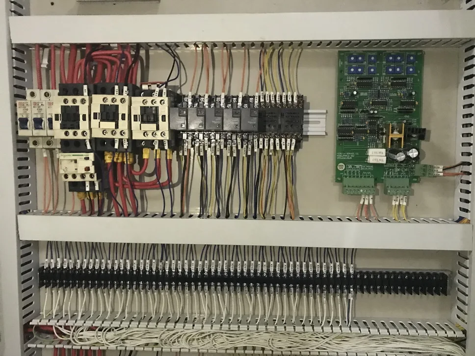 YUKEN AMPV6 -3 AMPV5 масляные исследования усилитель пластины литьевая машина