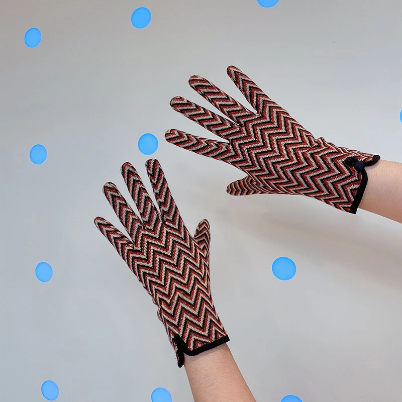 Плюшевые перчатки корейский стиль для женщин теплые и милые утепленные в стиле