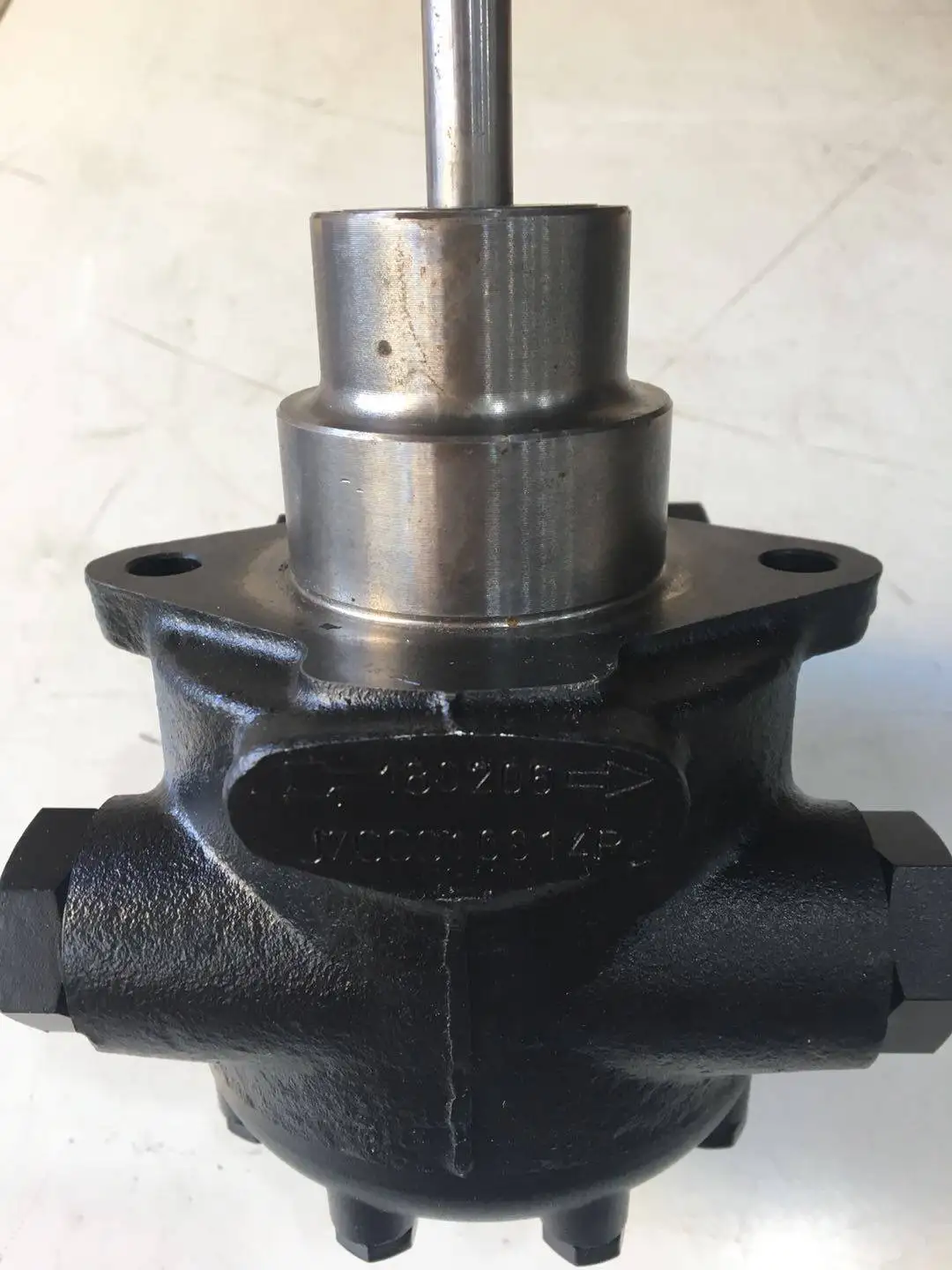 Фото Масляный насос Santech AJ6CC J6CCC J7CCC J6PCC J7PCK №1