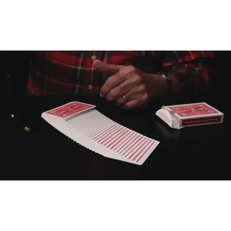 Часы заклинание Мартина швартса GimmicksWalk вокруг выступления крупным планом