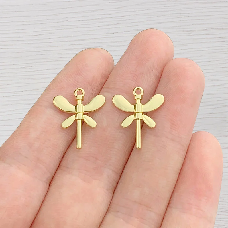 Рисунок 2 - бусины золотого цвета