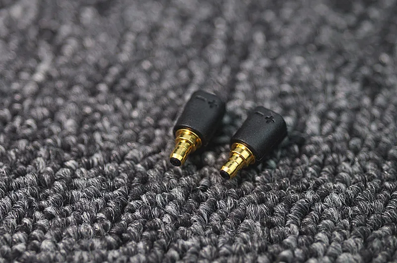 

0.78 to IE40PRO pin IE500PRO all series universal headphone cable conversion