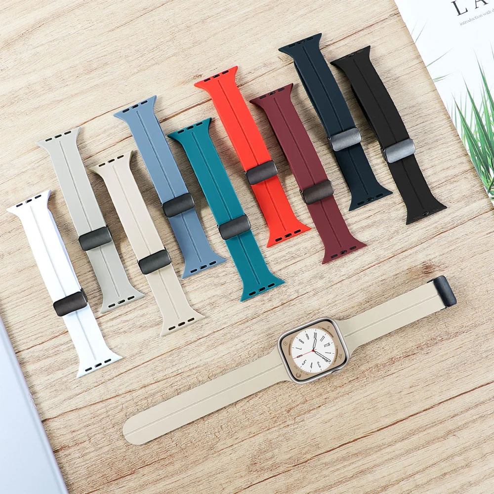 Silicone Strap For Apple watch series 7 8 SE 6 5 4 3 44mm 40mm 45mm 41mm 42mm 44 mm correa Bracelet Apple watch ultra band 49mm
