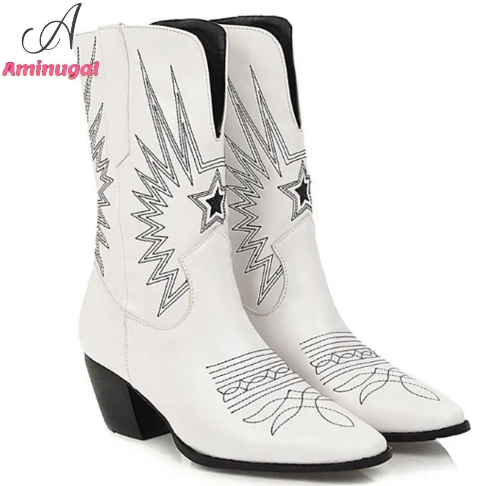 Dropship Cowboy Cowgirls Western Boots White Black Ankle Boots 2023 New Fashion Embroidery Walking Comfy Women Shoes