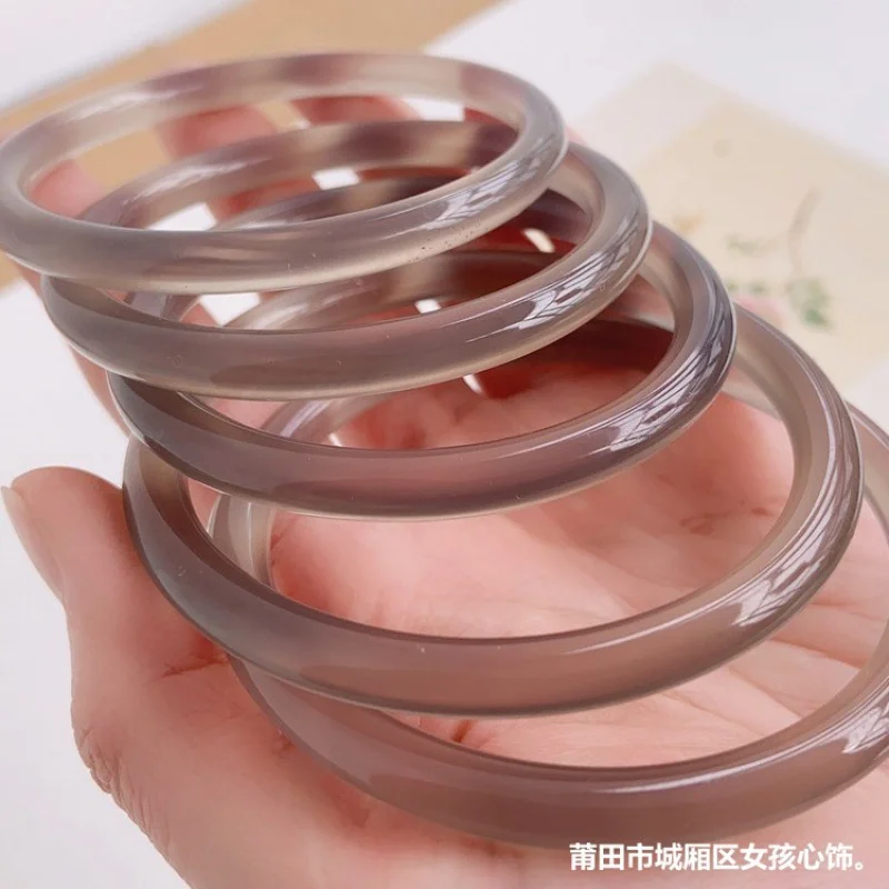 Натуральный тонкий круглый браслет из серого агата с халцедоном в стиле девушки