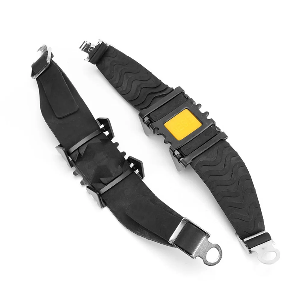 

Pair of Four Teeth Snow Ice Climbing Anti Crampons Cleats Spikes Grips Antiskid Shoes Covers for Outdoor Climbing Hiking