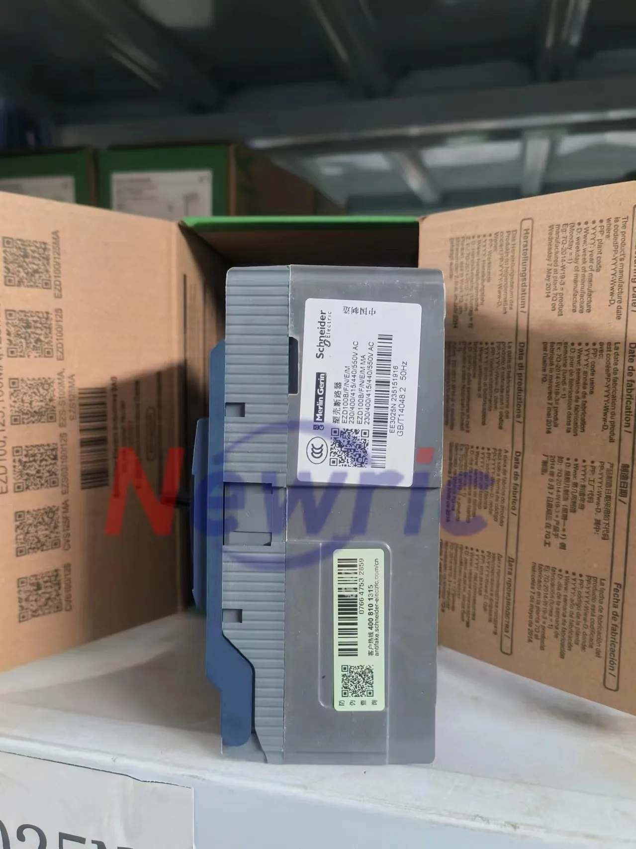 Новый и оригинальный автоматический выключатель Schneiders серии EZD модель EZD160E 4P 160A