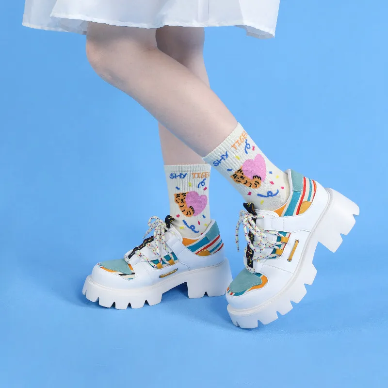 

2022 оригинальные туфли для папы, дизайнерская красивая женская обувь на платформе, увеличивающая рост