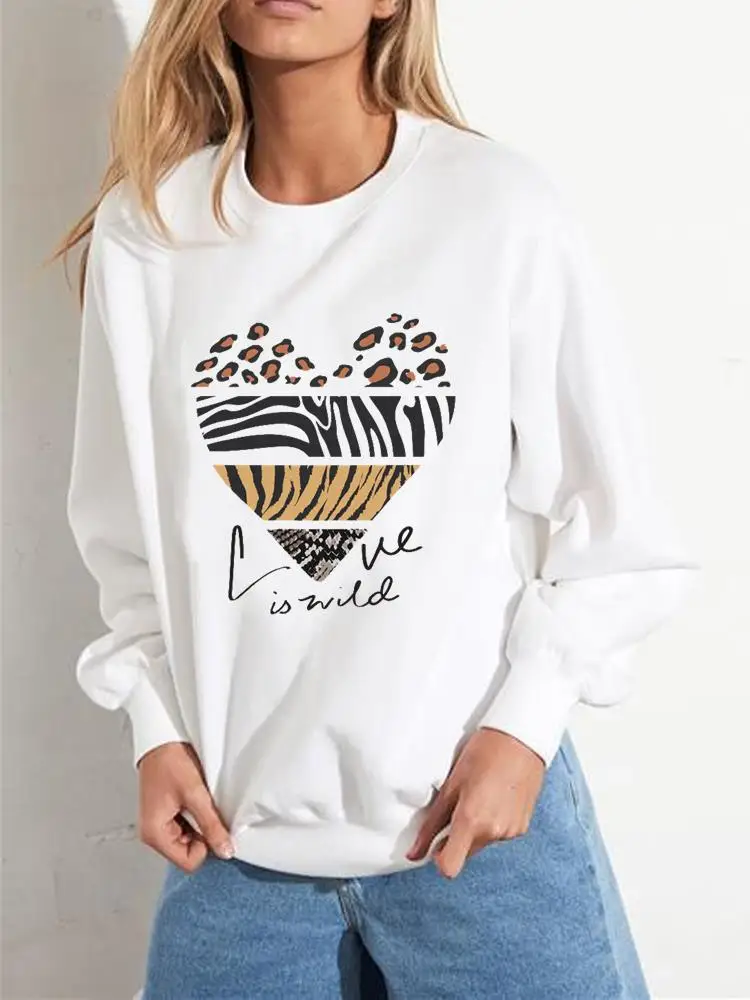 

Leopard Love Heart Sweet Trend Cute Casual Sweatshirts Graphic Clothes Autumn Spring Print Fashion Women Wear Clothing Pullovers
