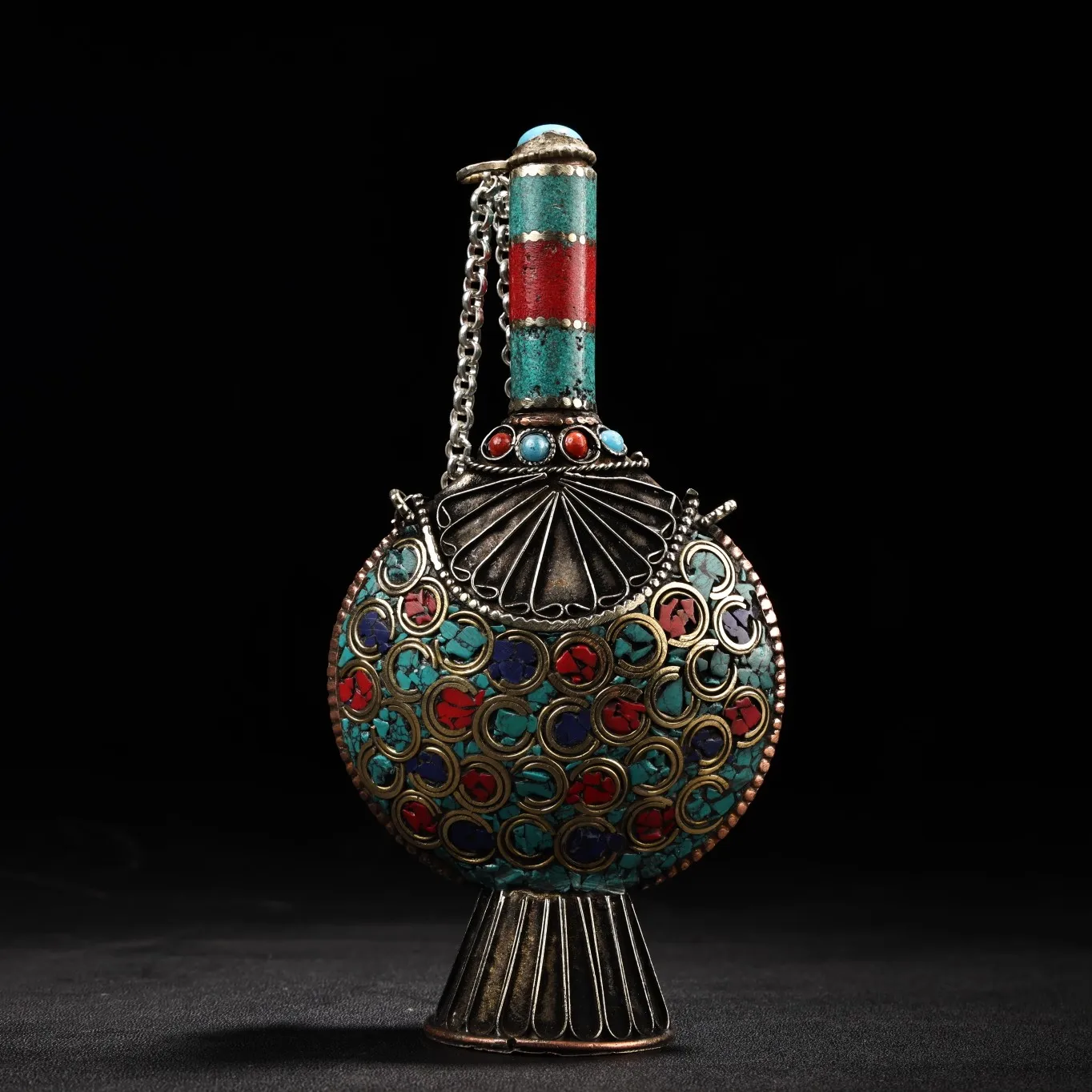 

Chinese Exquisite Pure Copper Inlaid Gemstone Snuff Bottle Decoration Home Crafts Living Room Furniture Decoration