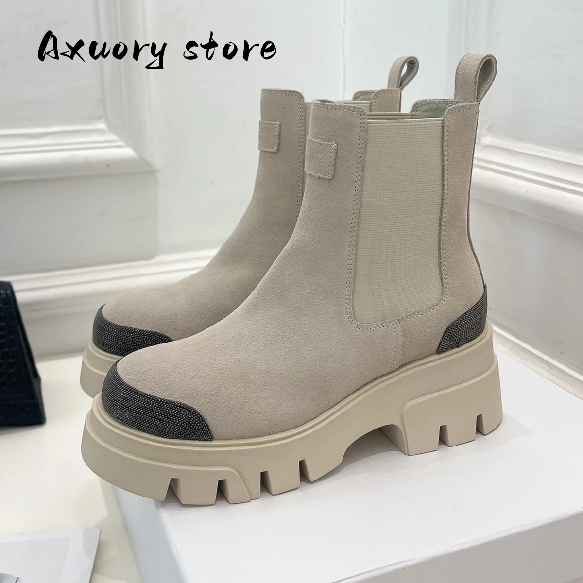 2023 New Motorcycle Boots Women Chain Decoration Round Toe Chelsea Boots Woman Flat Platform Shoes Casual
