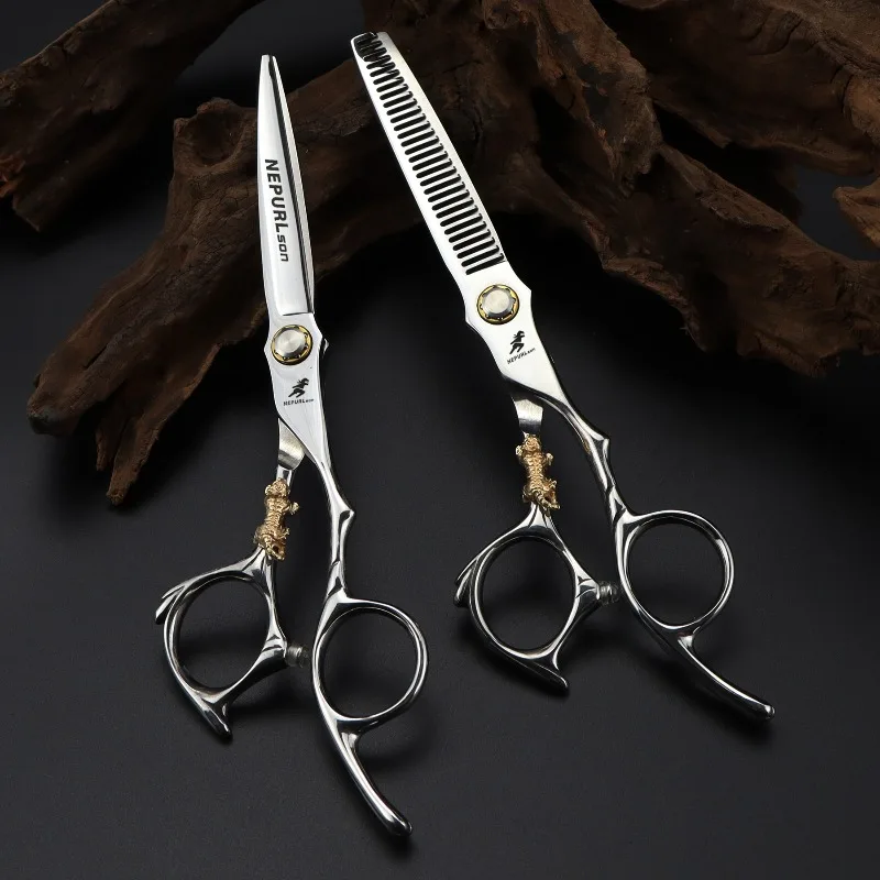 Фото NEPURLson JP440C 6,0-дюймовые ножницы для стрижки волос с подшипниковым винтом и маленькой золотой ручкой в форме тигра, правосторонний дизайн, острые и прочные. №1