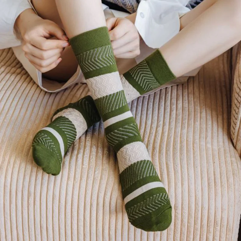 5 Pairs Socks For Women Winter Long Cotton Socks Fashion Wave Pattern Kawaii Comfortable Foot Cover Socks Female Christmas Gifs