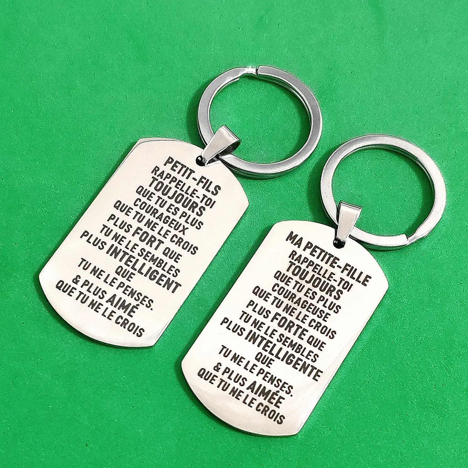 

Keys Holder Stainless Steel Keyring Creative Birthday Military Tags Gifts Wedding PETIT-FILS MA PETITE-FILLE Ornaments Carabiner