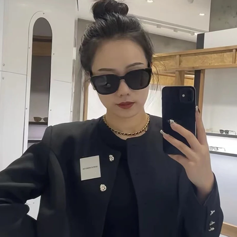 

Yuumi Tam Sunglasses For Women Mens Black Eyewear Cat eye MGlasses Spy Fashion Oversized Luxury Designer Brand Jennie Korea