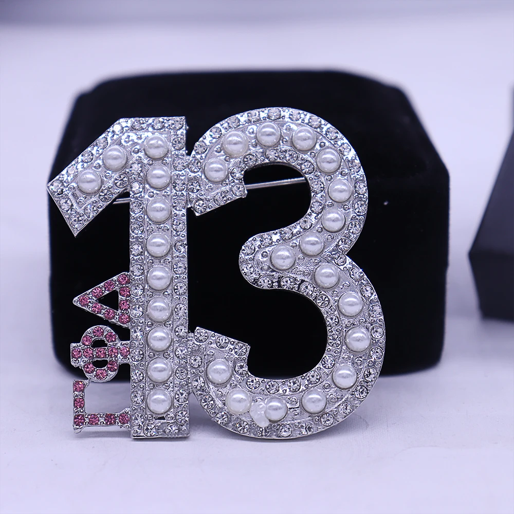 Черное женское общение греческие буквы гамма-Phi Дельта фигурка 13 соревнований