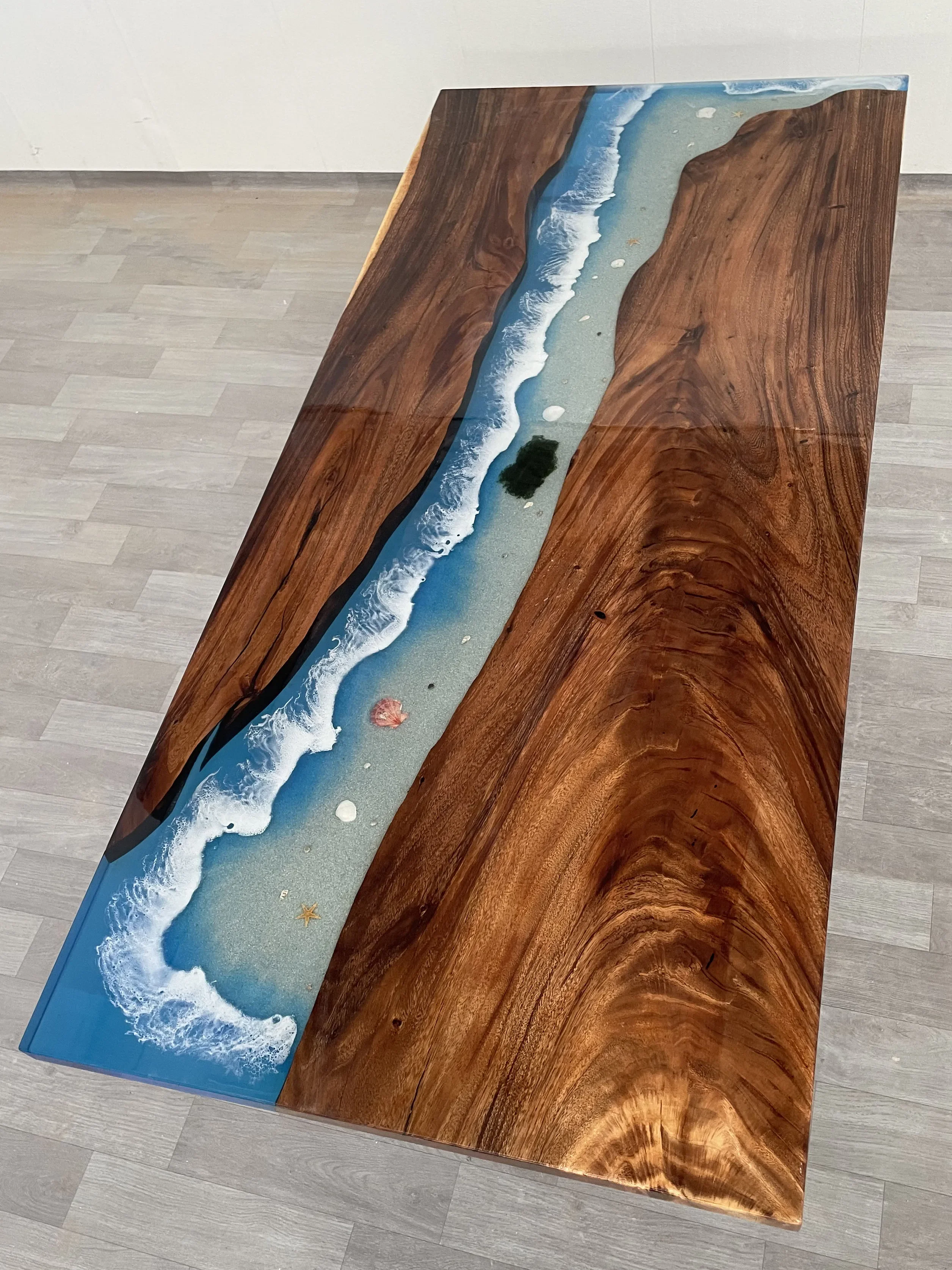 Стол для реки с океанской волной столешница из цельного дерева большой