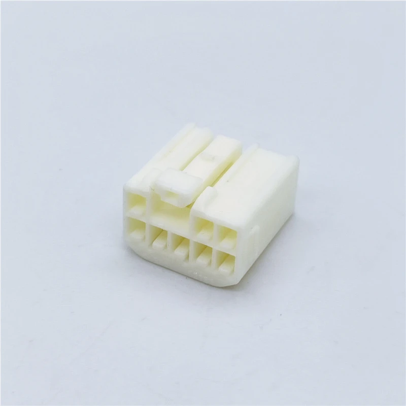 10 PCS Original and genuine 6240-5031 automobile connector plug housing supplied from stock