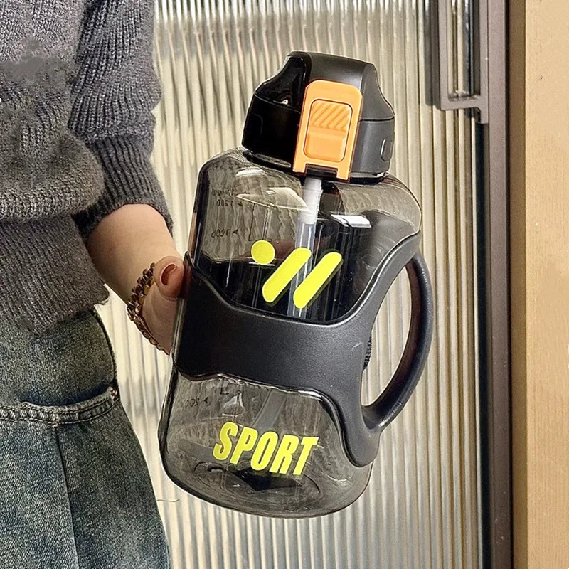 

CREAWIND пластиковая спортивная бутылка с соломинкой 2,2 л/1,6 л