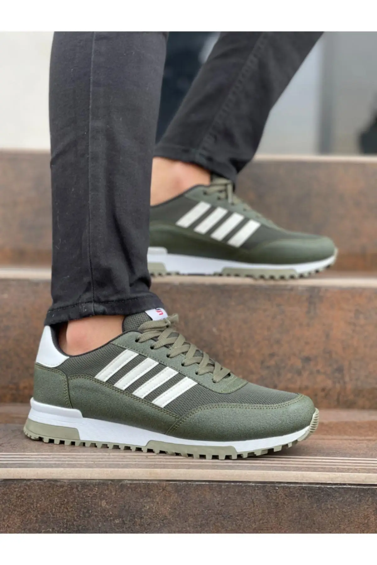 

Кроссовки женские на среднем каблуке, зеленые, повседневные