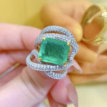 Luxury Vintage 925 Sterling Silver- Moissanite Emerald Gemstone 5