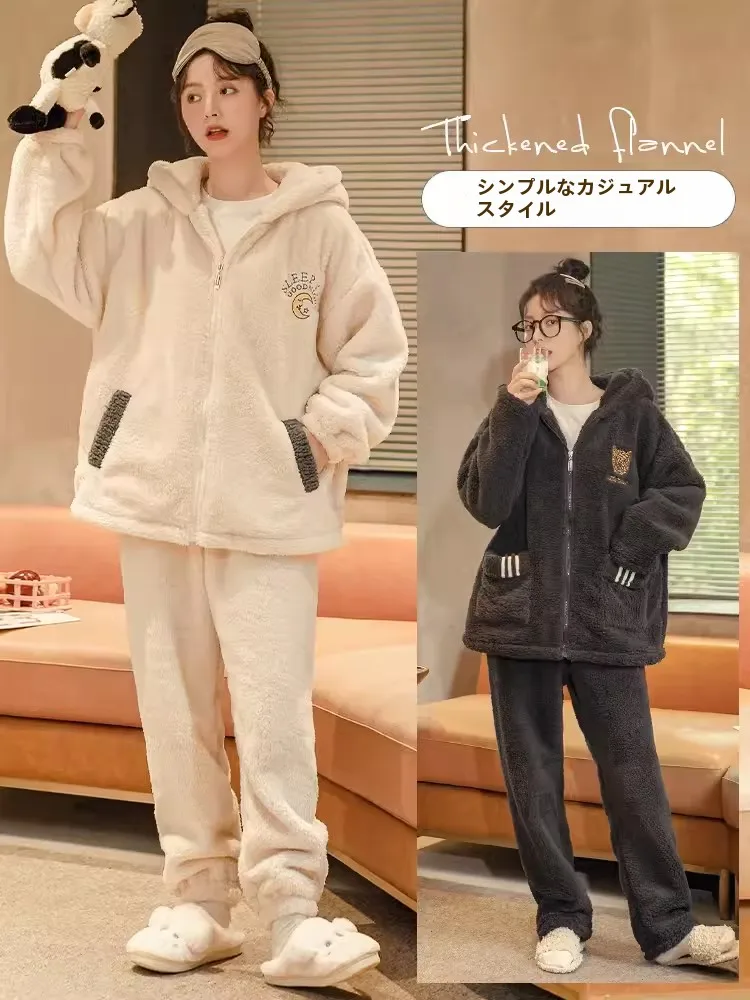 Пижамы осенне-зимние женские из кораллового флиса на флисовой подкладке