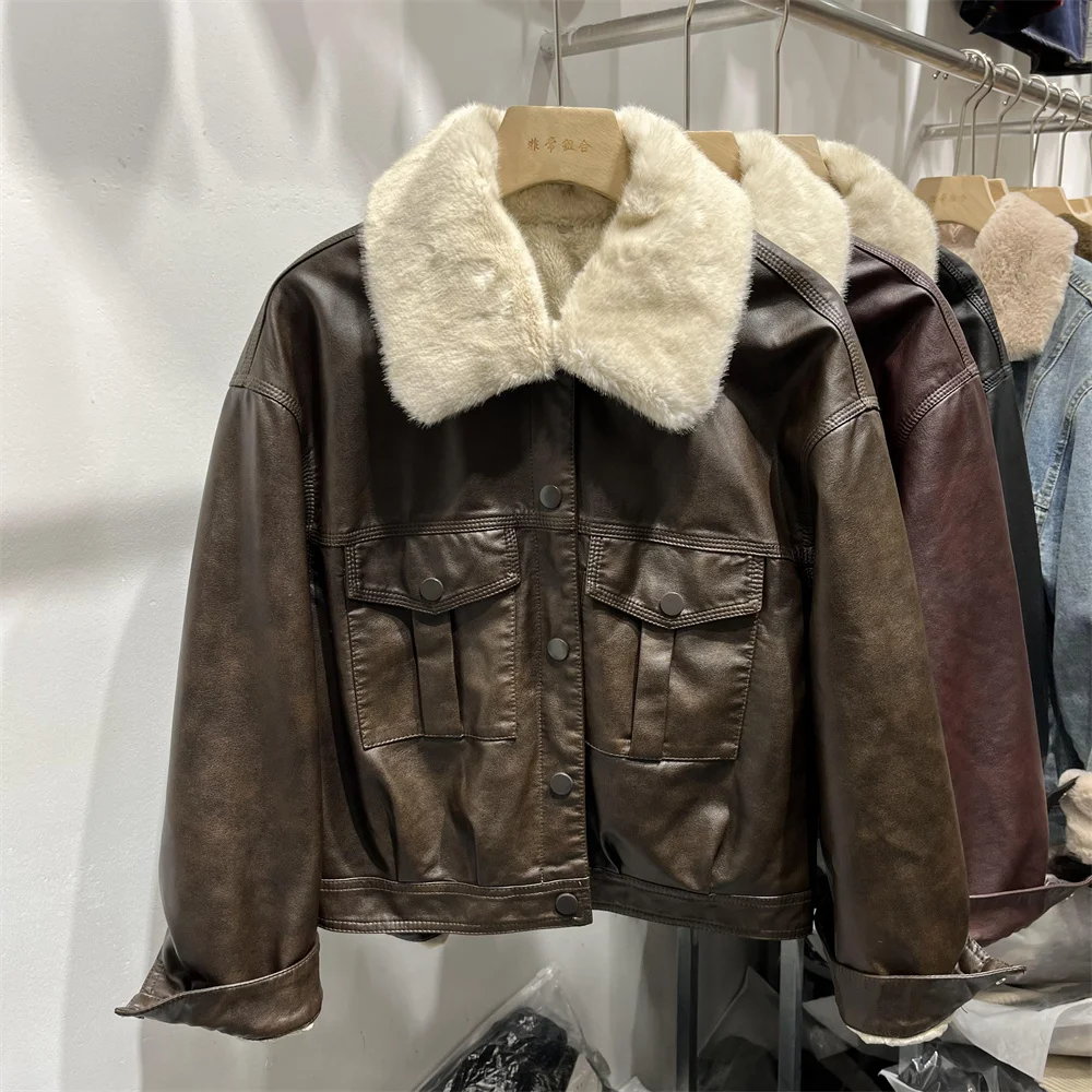 Four Seasons зеленое зимнее пальто 2024 новое гонконгское утепленное кожаное в стиле