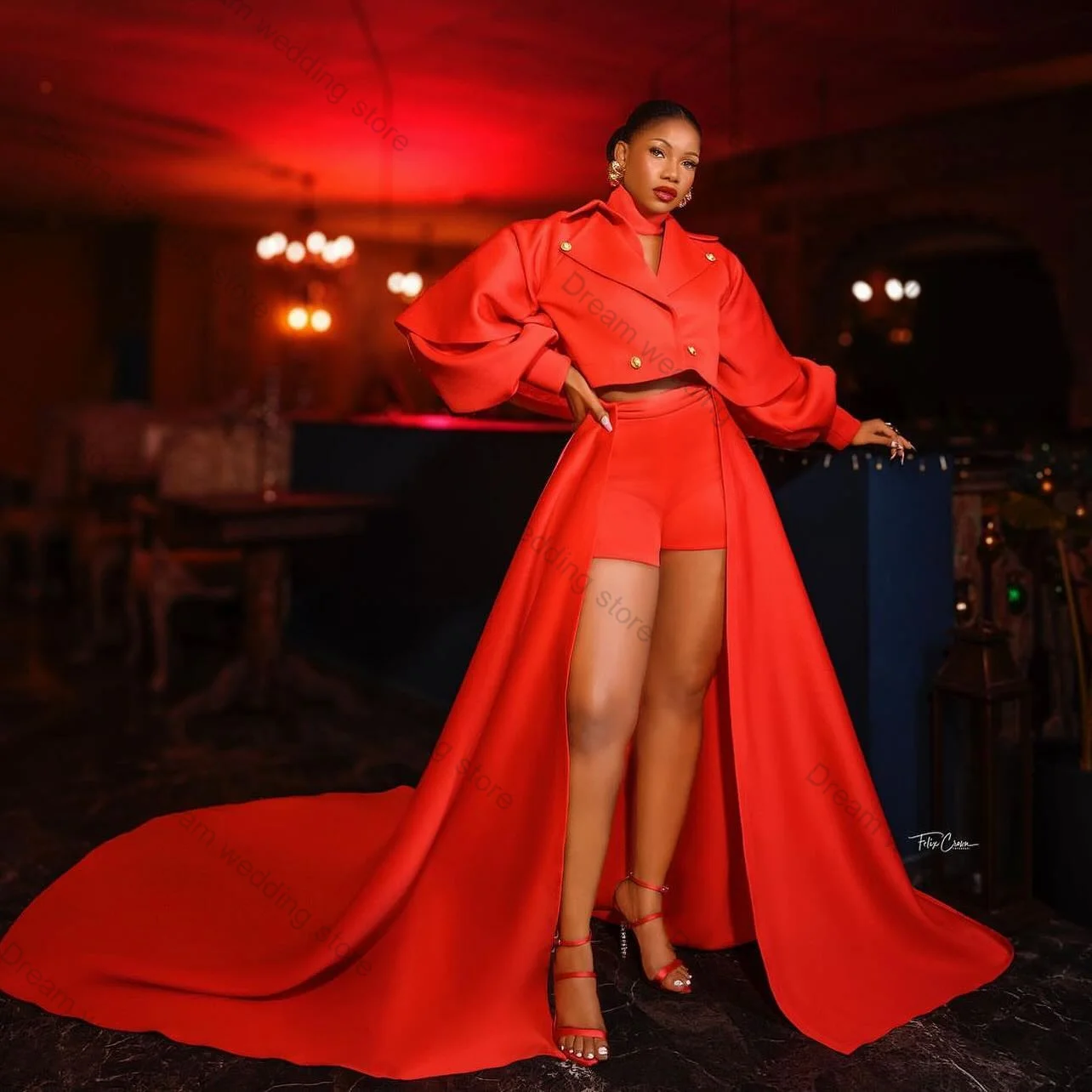 Красный женский костюм и брюки комплект из 2 предметов: пиджак + короткие с