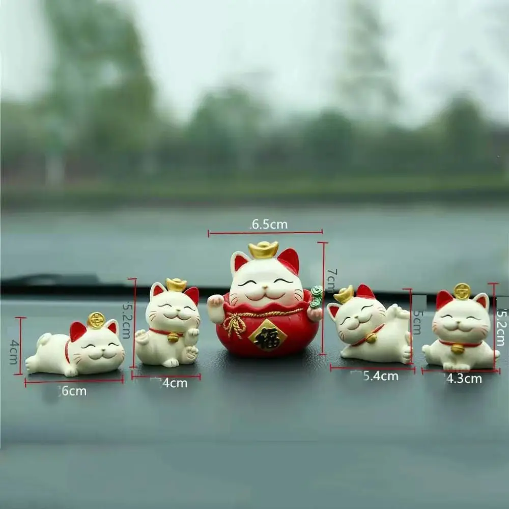 Качающая головой фигурка счастливого кота для автомобиля, мультяшный кот с машущей лапой, украшение Манэки-нэко, миниатюрная фигурка счастливого кота в китайском стиле из смолы (art.: 3920d9dfcb541) - 3920d9dfcb541