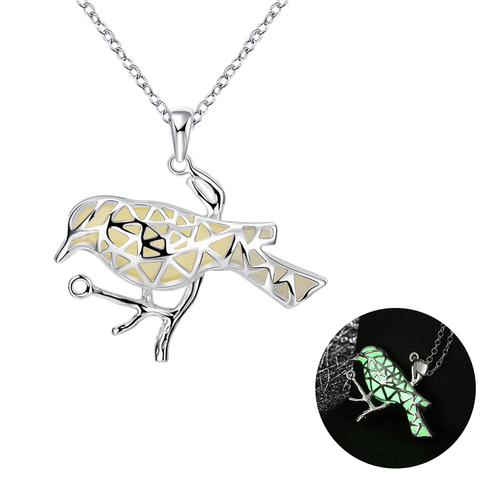 

Luminous Necklace Hollow Bird Pendant Steampunk Glow in Dark Jewelery (Fluorescent Green)