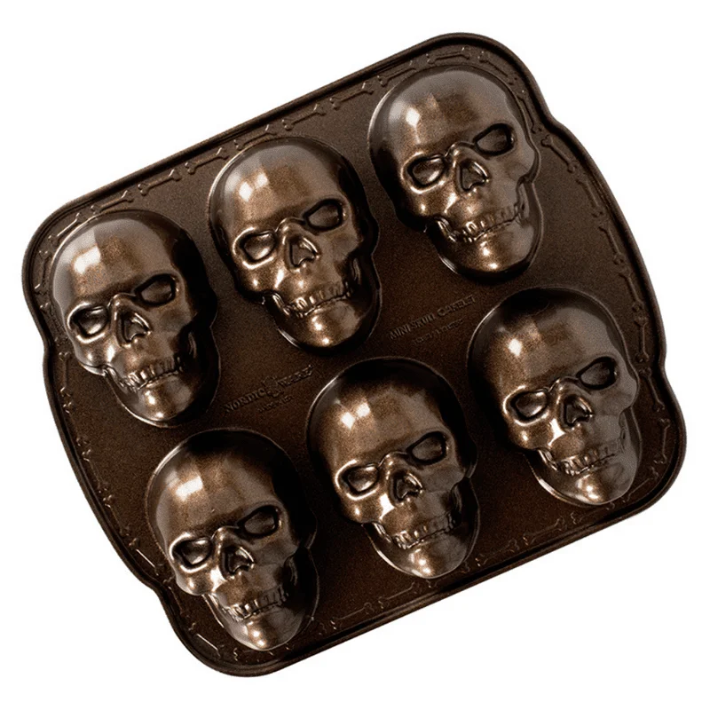 

Skull Cakelet Pan