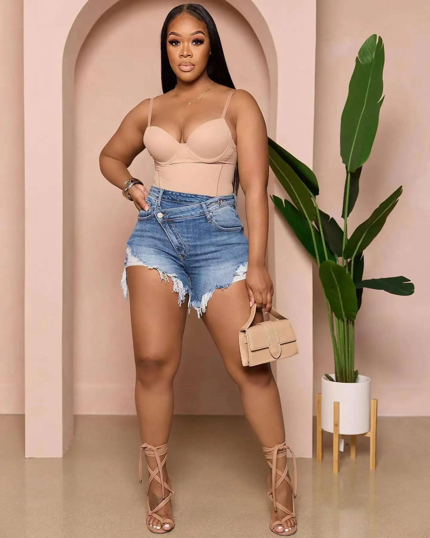 Y2k Streetwear Jeans Pants for Women Sexy Ripped Tassel Button Pockets Shorts Summer Casual Washing Skinny Female Denim Shorts