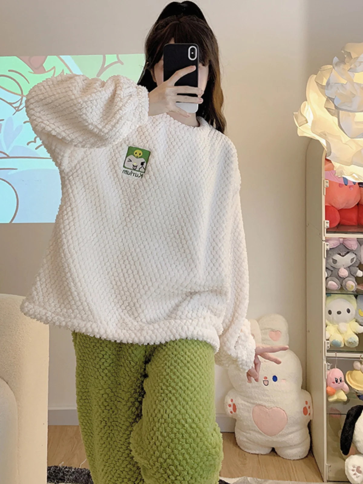 New Pajamas Women Fleece-lined Thickened Coral Fleece Long sleeve Cute Cartoon Set Autumn and Winter Casual Plus size Homewear