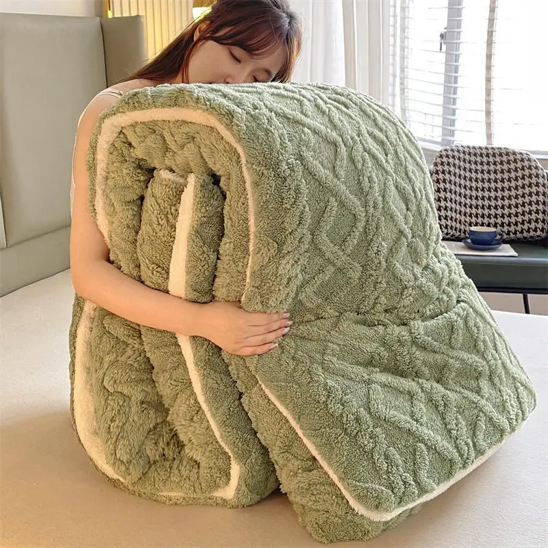 

Утолщенное теплоизоляционное одеяло, зимнее одеяло из овечьей шерсти, одинарное и двойное одеяло из молочной шерсти для студенческого общежития